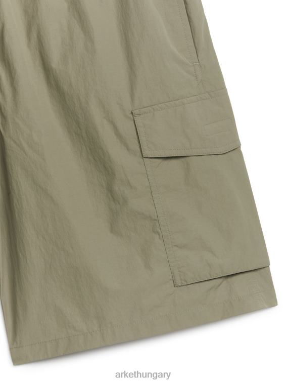 ARKET aktív rövidnadrág férfiak khaki zöld LNXFL1129 ruházat
