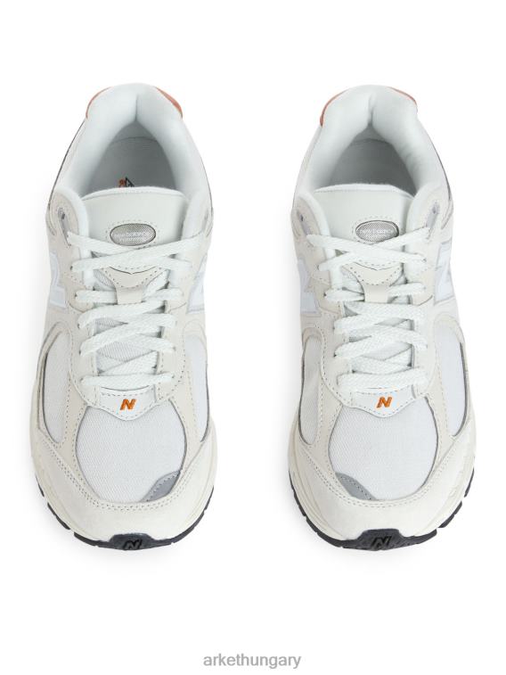 ARKET new balance 2002r kordbársony edzőcipő nők fehér LNXFL673 cipő