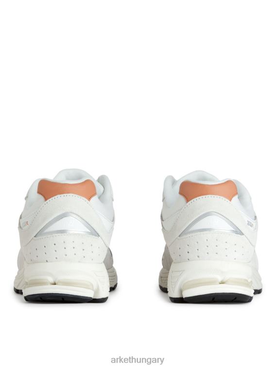 ARKET new balance 2002r kordbársony edzőcipő nők fehér LNXFL673 cipő